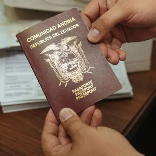 Atrapan a una red de tráfico ilícito de migrantes en Guayaquil, Daule y Tumbaco