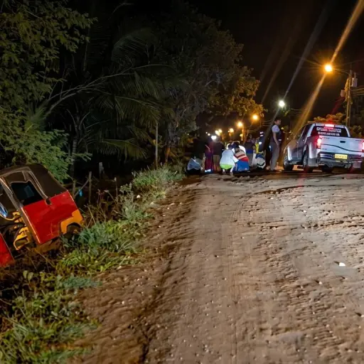 Tragedia en Tosagua: Un fuerte impacto en la vía El Tambo termina con la vida de un motociclista