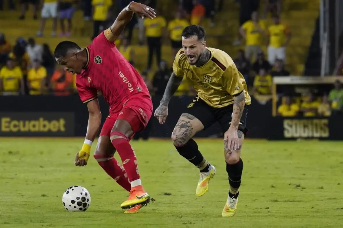 Barcelona SC derrota 3-0 a Aucas en Guayaquil y se mantiene en la pelea por la LigaPro.