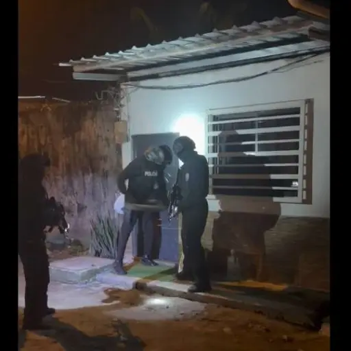 Tres aprehendidos por presunta extorsión durante operativo Fénix 235