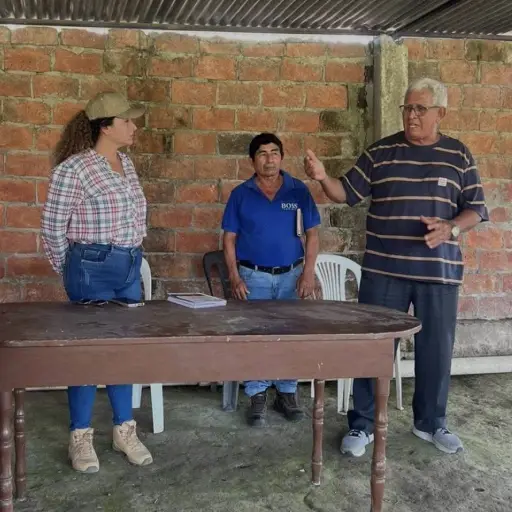Habitantes claman por agua en Las Flores, del cantón Rocafuerte