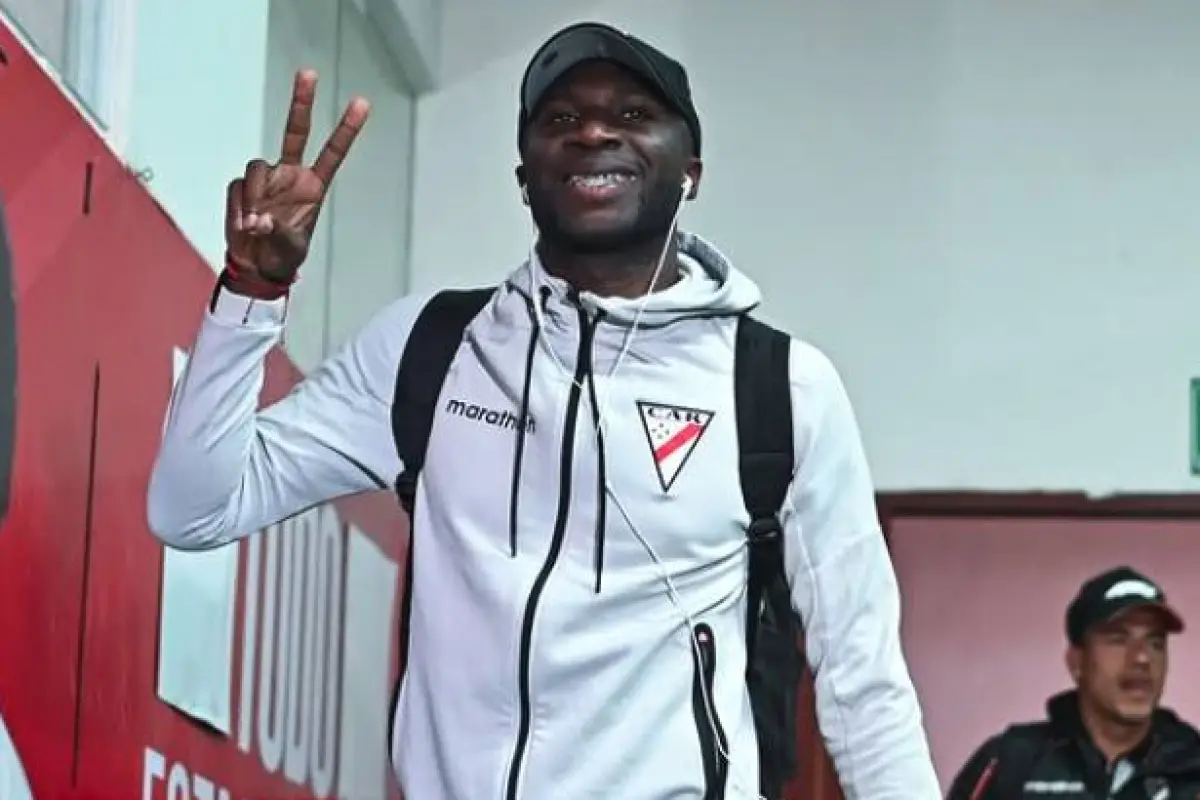 Caicedo ha jugado apenas 9 partidos con el club boliviano., Always Ready.