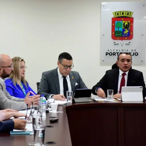 Ocho de once concejales asistieron a la sesión convocada por el alcalde Javier Pincay