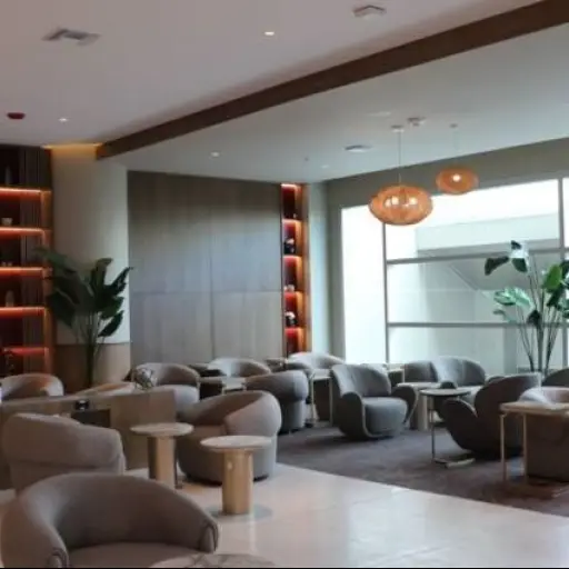 Aeropuerto Mariscal Sucre amplía su Sala VIP Internacional y eleva capacidad operativa en Quito