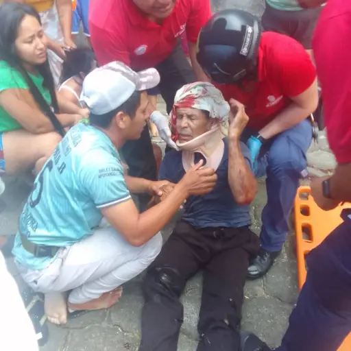 Hombre sufre lesiones graves tras caer de un cerramiento de cuatro metros en El Carmen