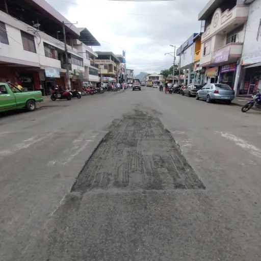 Piden celeridad en el arreglo de las calles céntricas del cantón Santa Ana