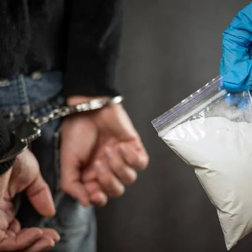Sentenciado a 19 años de prisión por tráfico de 590 gramos de cocaína en Riobamba