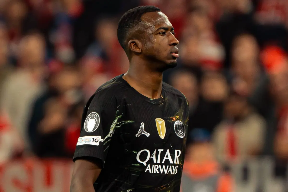 Pacho ya cumplió 100 partidos con el PSG., PSG.