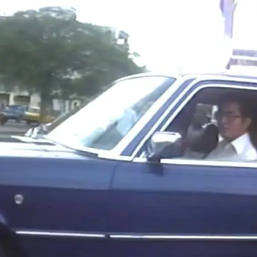 Se viraliza video histórico del expresidente Jaime Roldós Aguilera conduciendo su vehículo personal en Guayaquil