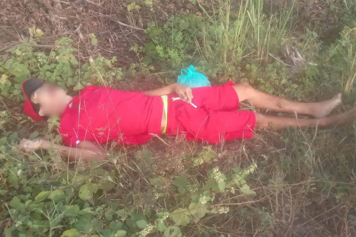 El cuerpo fue hallado entre la maleza de la zona., Cortesía