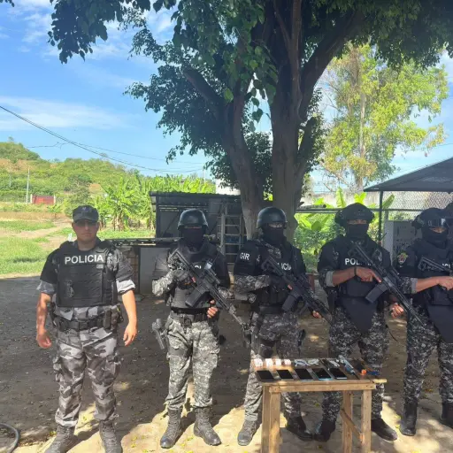 Operativo en prisión de Jipijapa permite incautación de objetos prohibidos