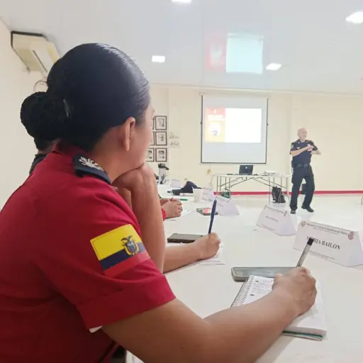 Capacitación bomberil se articula con Guayaquil; nuevo curso de voluntarios inicia el 30 de mayo