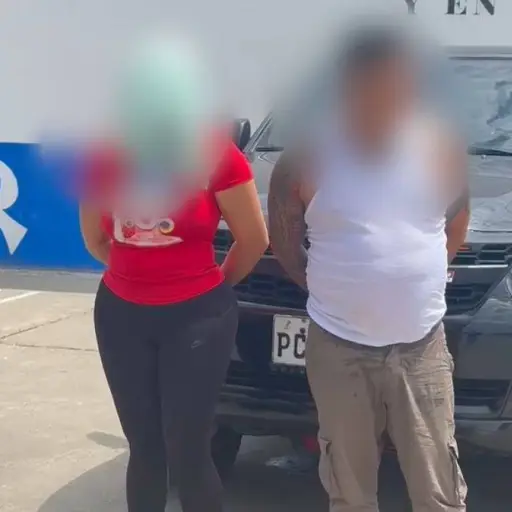Policía aprehende a dos presuntos integrantes de “Los Choneros” en El Oro