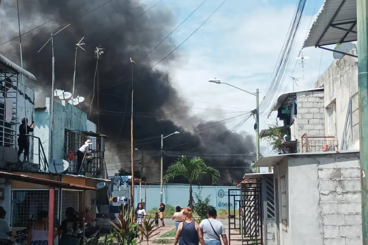 El incendio consumió viviendas., Cortesía