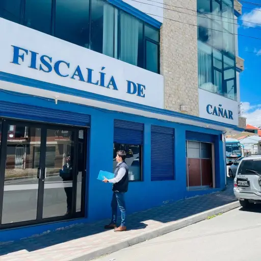 Fiscalía investiga presunto acaparamiento de combustible en Cañar