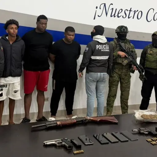 Fin del terror en Calderón: Capturan a presuntos delincuentes que tenían un arsenal en el norte de Quito