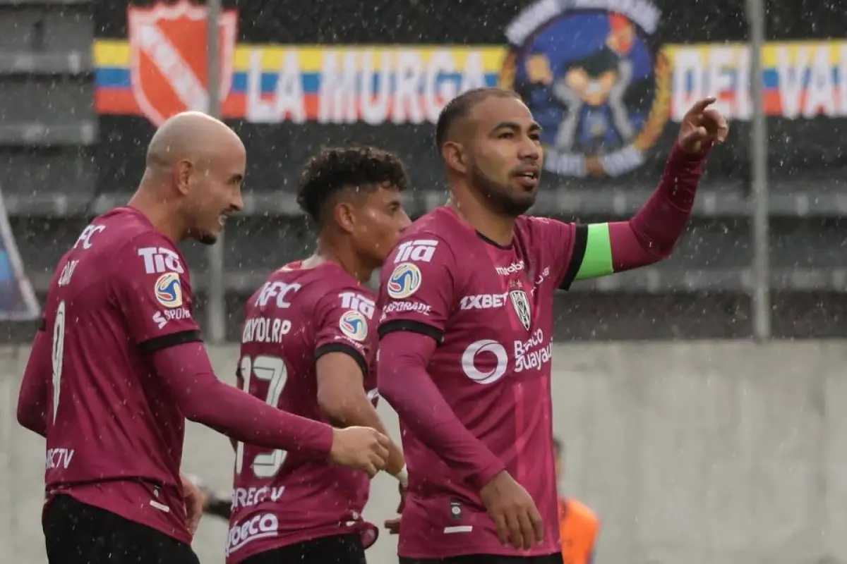Junior Sornoza (capitán de IDV) celebrando su gol marcado en la final de la Supercopa Ecuador 2026., Foto: Apifoto