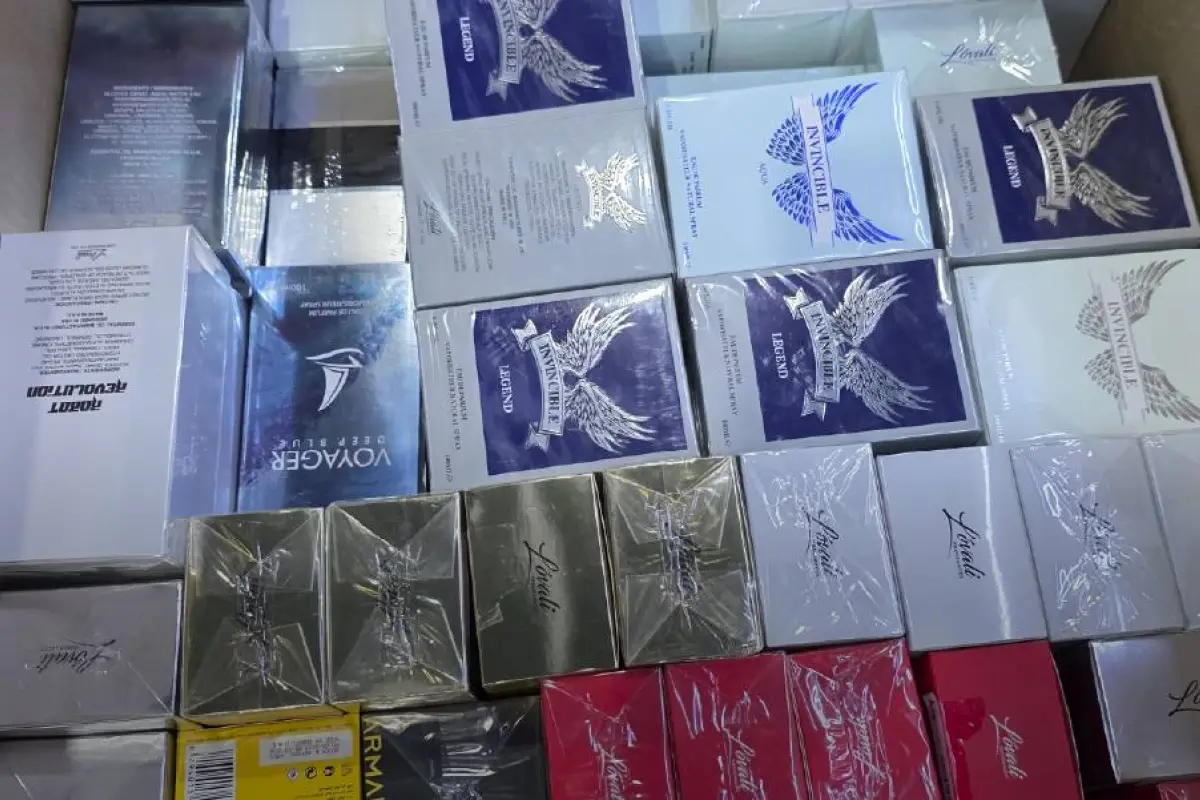 Operativo en Guayaquil detecta más de 2 100 cosméticos irregulares en La Bahía