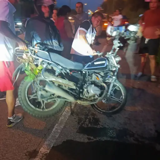 Accidente en la vía Santo Domingo-El Carmen dejó dos heridos graves