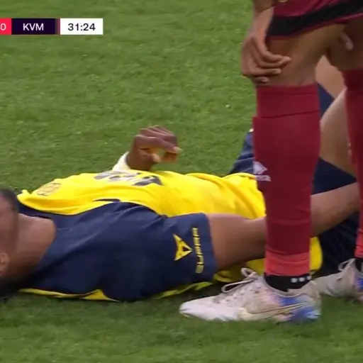 Kevin Rodríguez sale lesionado y preocupa a Ecuador a 32 días del Mundial 2026