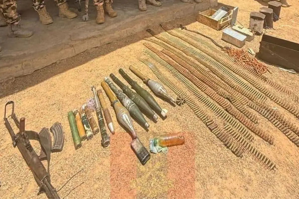 Parte de las evidencias incautadas por las Fuerzas Armadas durante el operativo que es criticado globalmente., Foto: Agencia Europapress