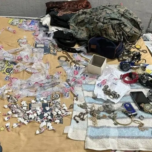 Operativo militar en Guayaquil resultó en la incautación de droga, dinero, joyas y la detención de una mujer