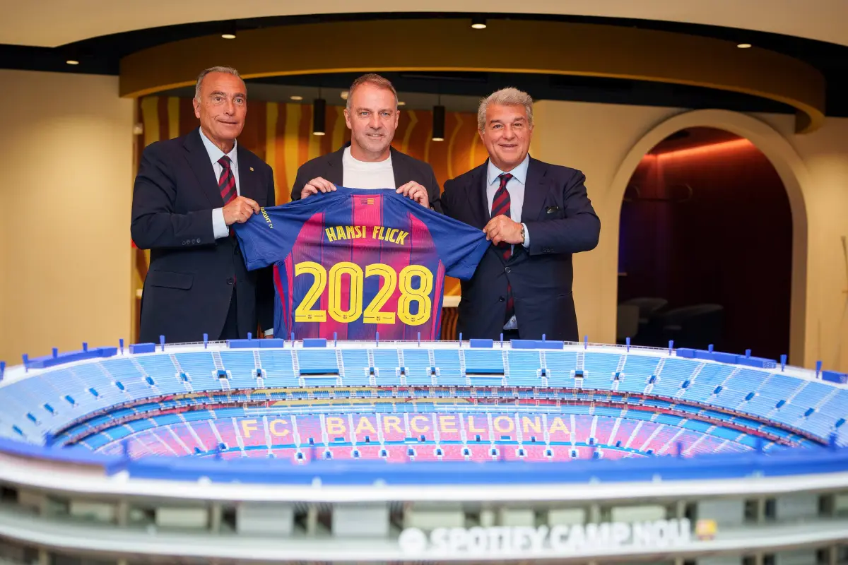 Flick ya había anticipado su continuidad el pasado 12 de mayo., FC Barcelona.