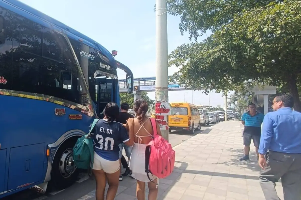 Usuarios rechazan propuesta de elevar el pasaje urbano a 80 centavos en Manta