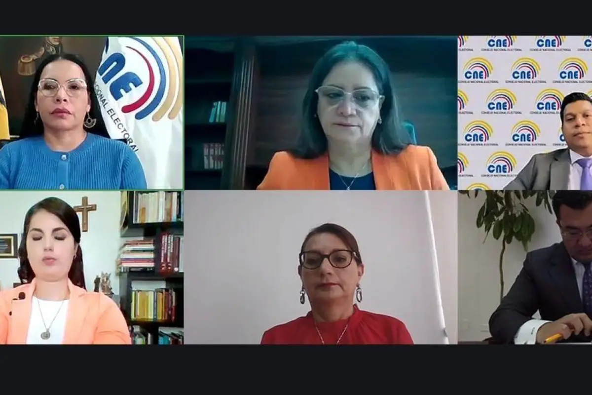 Sesion virtual del CNE convocada hoy, 18 de mayo de 2026. , X: @cnegobec