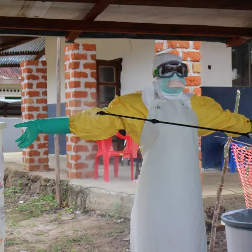 África declara emergencia continental por brote de ébola en RDC y Uganda