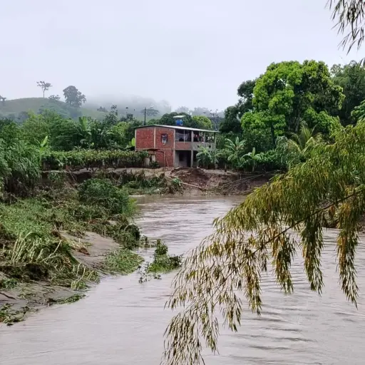Lluvias dejan más de 113 mil afectados y 17 fallecidos en Ecuador durante 2026