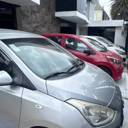 Operativo en Quito deja dos concesionarias cerradas por irregularidades