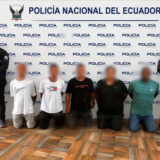 Lo que encontraron los policías tras seguir la pista de un camión robado en Santo Domingo