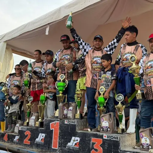 Miguel Ángel Vera conquista la tercera válida del Campeonato Regional 4x4 en Portoviejo