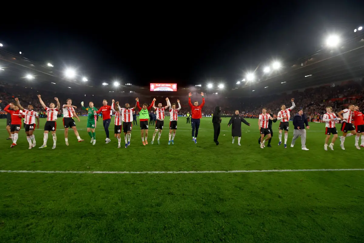 Southampton ganó y festejó, pero ahora no será parte de la final por la sanción., Southampton.