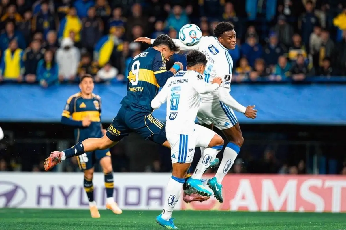El partido se jugó en el estadio La Bombonera en Buenos Aires, Argentina. , API