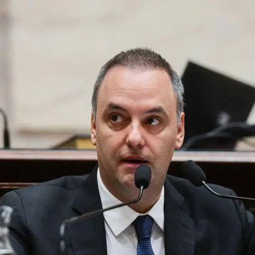 El patrimonio oculto de Manuel Adorni, uno de los hombres fuertes del gobierno de Javier Milei