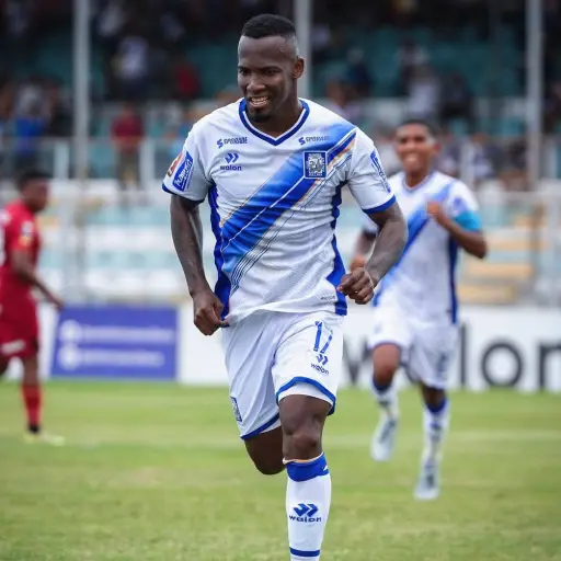 Cristian Penilla es elegido jugador de la Fecha 13 en Liga 1 de Perú  y es pretendido por Sporting Cristal 