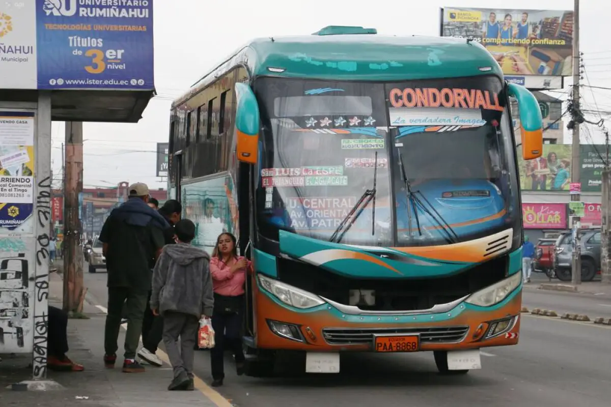 Jorge Yánez, dirigente transportista de Quito, habla sobre el subsidio al diésel en entrevista de Televistazo