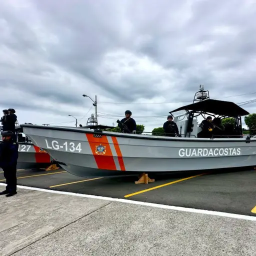 Manabí fortalece su seguridad marítima con nuevas lanchas interceptoras donadas por Estados Unidos