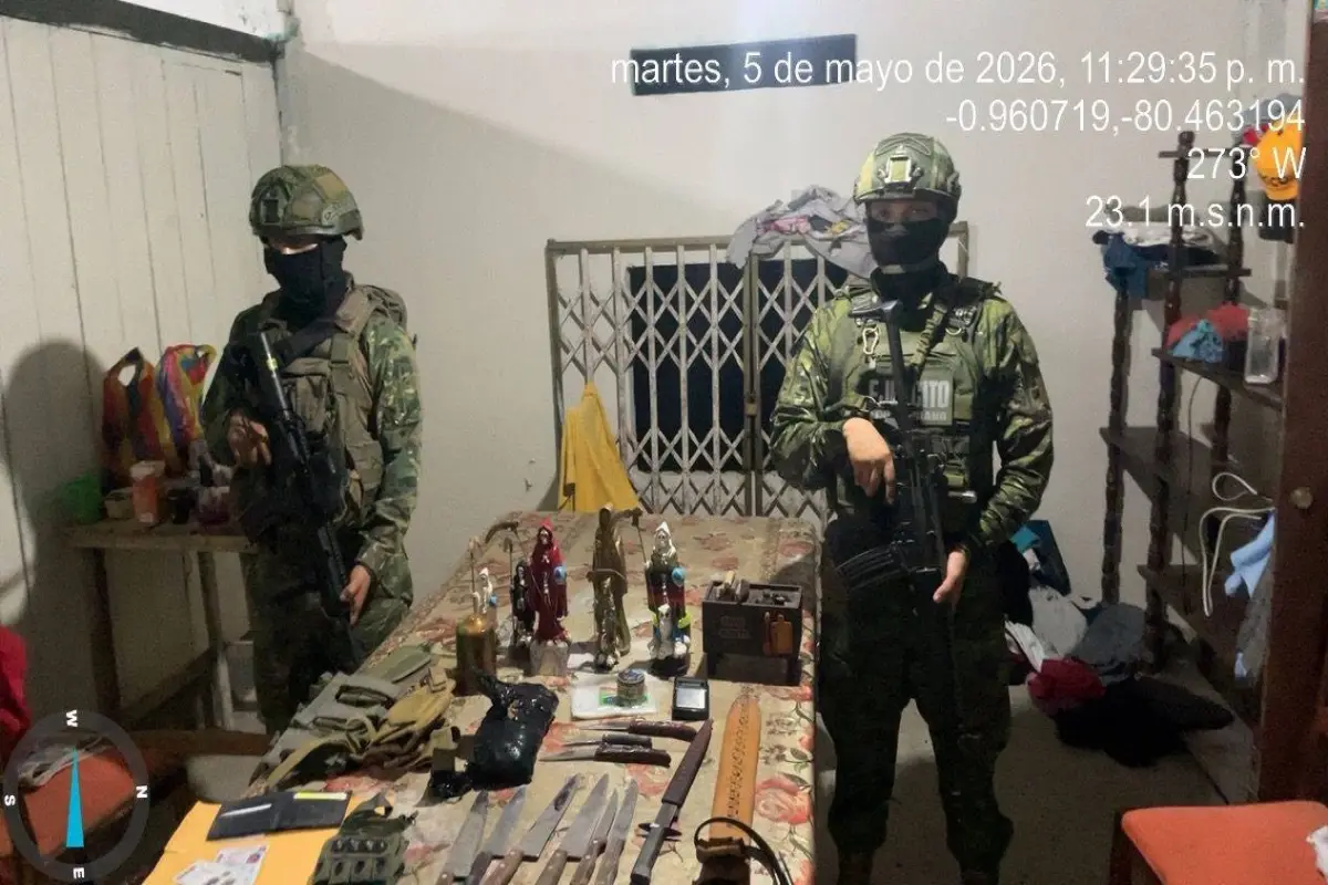 Las evidencias encontradas en la casa fueron entregadas a la Policía., Cortesía