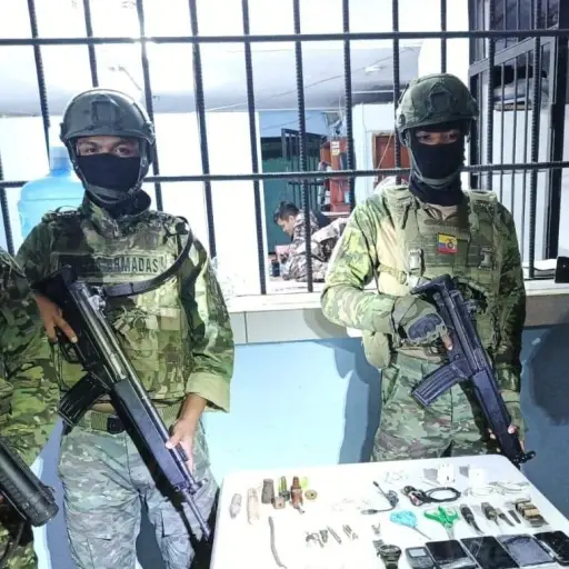 Desmantelan contrabando de objetos prohibidos en centro penitenciario de Morona Santiago
