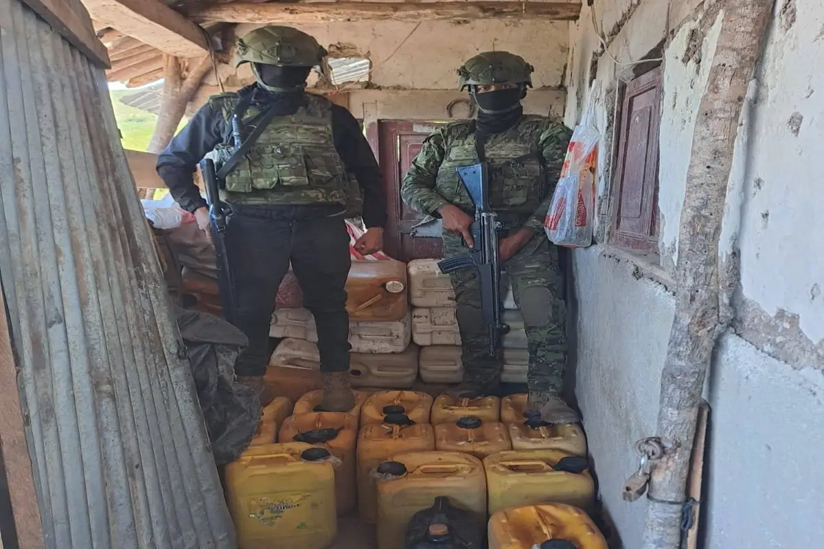 Varias canecas fueron decomisadas durente la intervención militar., Cortesía