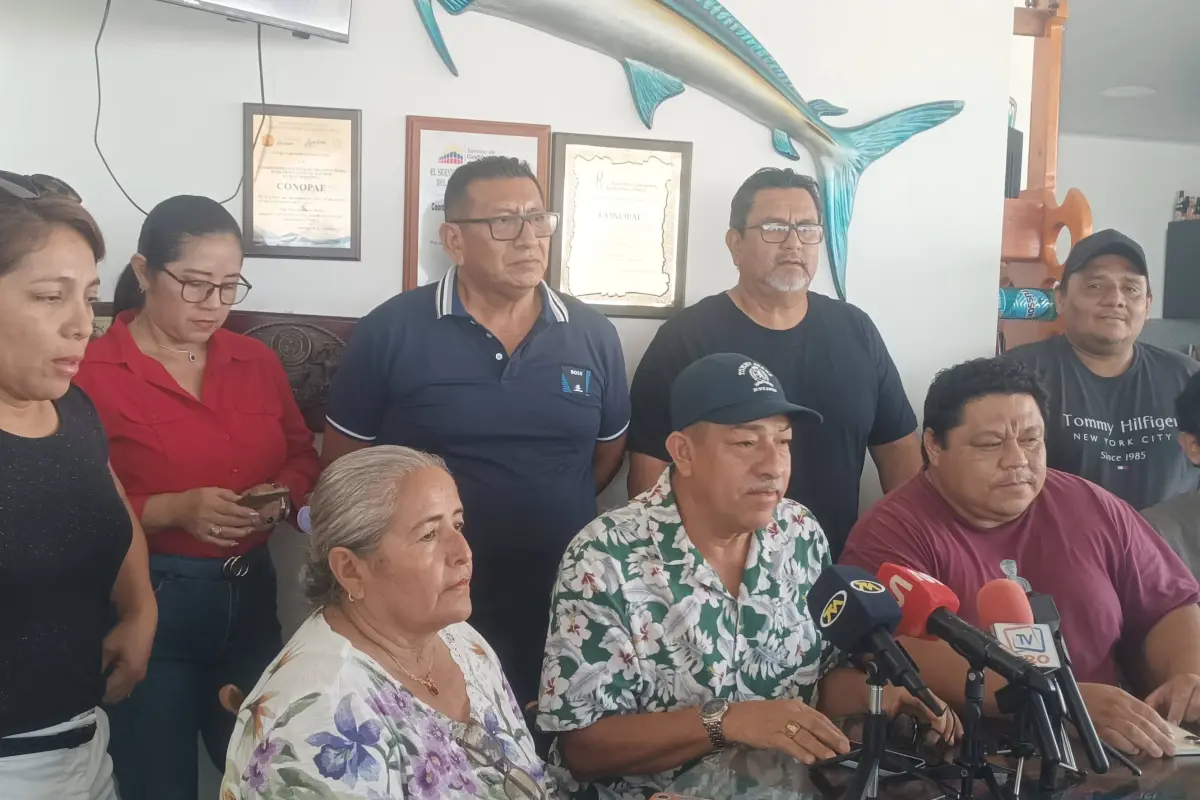 Dirigentes expusieron sobre lo que deben cumplir los propietarios de embarcaciones para recibir la compensación estatal por combustible  
