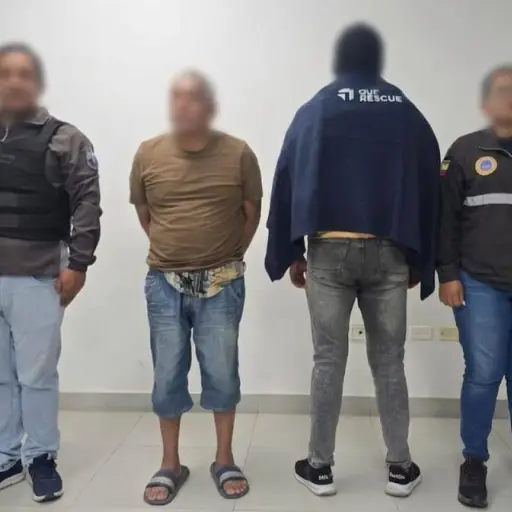 Detienen en Manta a hombre de 68 años con boleta de captura por trata de personas