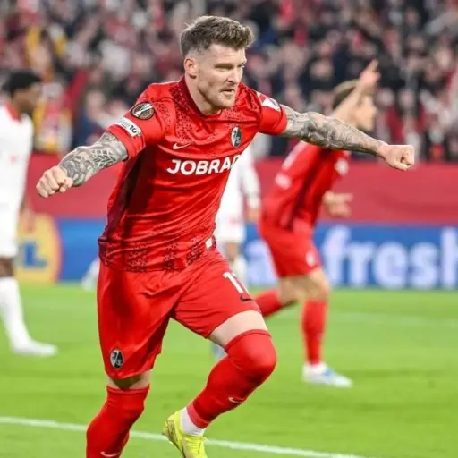 Aston Villa y SC Friburgo se clasifican a la final de la UEFA Europa League 2025/26  