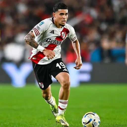 Chelsea destaca el rendimiento de Kendry Páez en River Plate