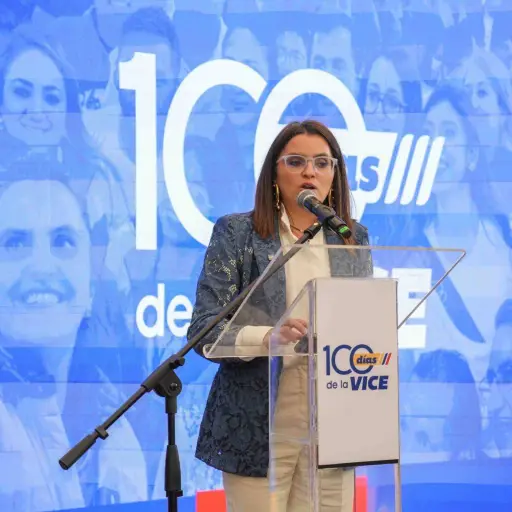Vicepresidenta María José Pinto viaja a Costa Rica para investidura presidencial