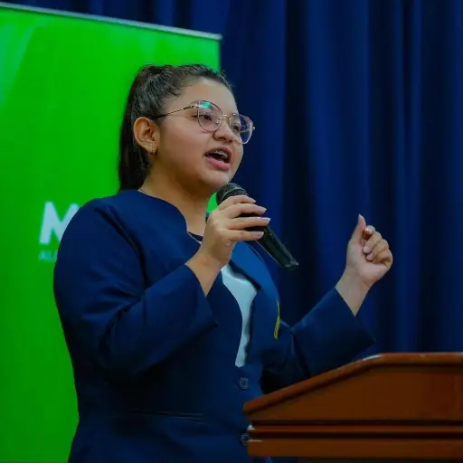 Manta fomenta la cadena de valor del atún a través de la oratoria juvenil