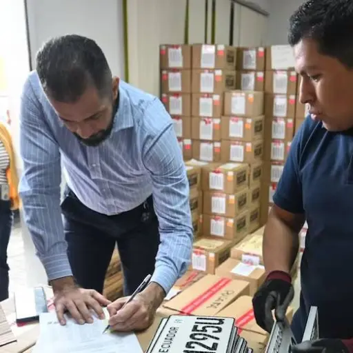 Agencia Nacional de Tránsito distribuye 429.809 placas entre febrero y abril de 2026